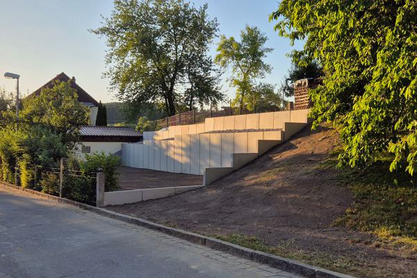 Böschungssicherung / Stützwand in Fronau